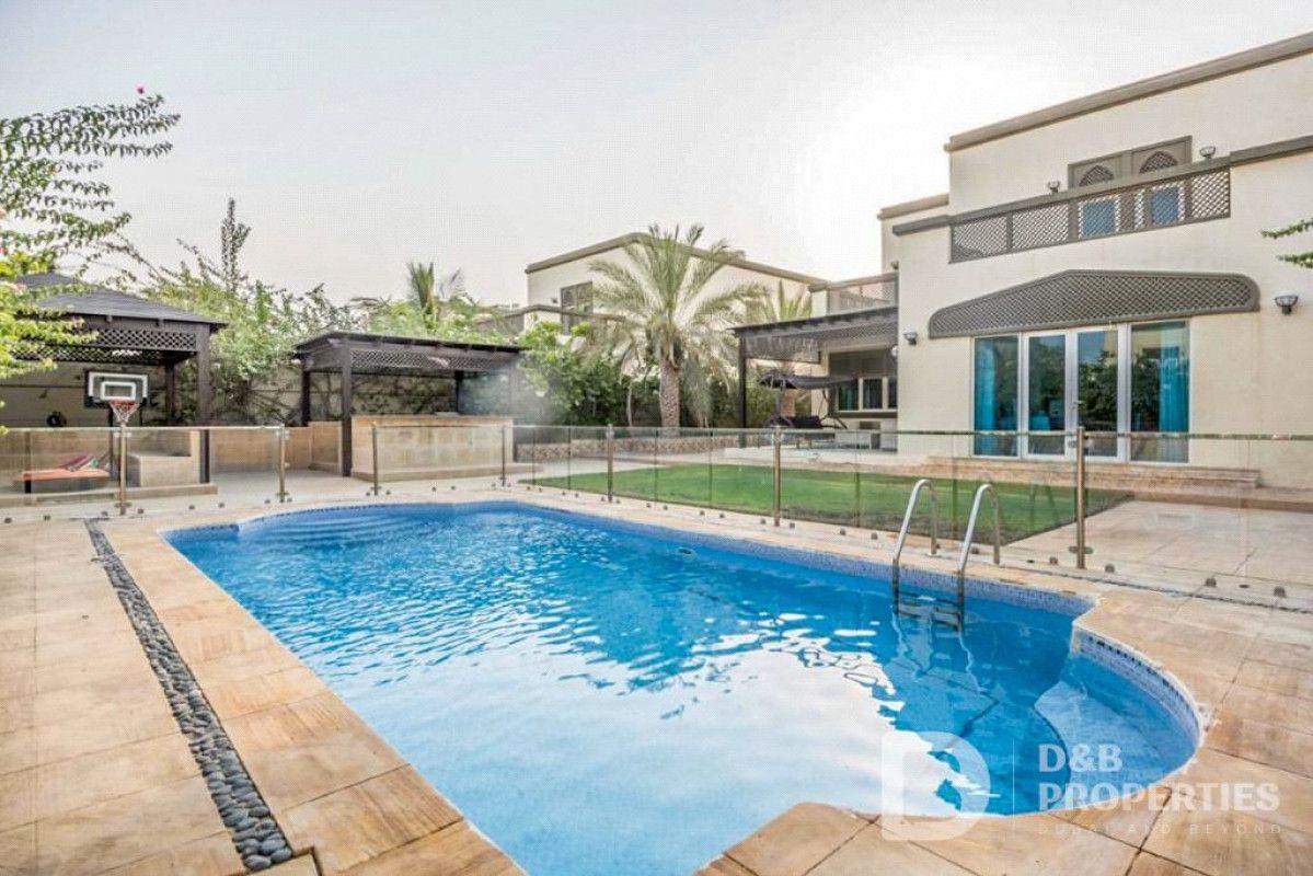 Villas for Sale Dubai Jumeirah 268401 Yalla Deals