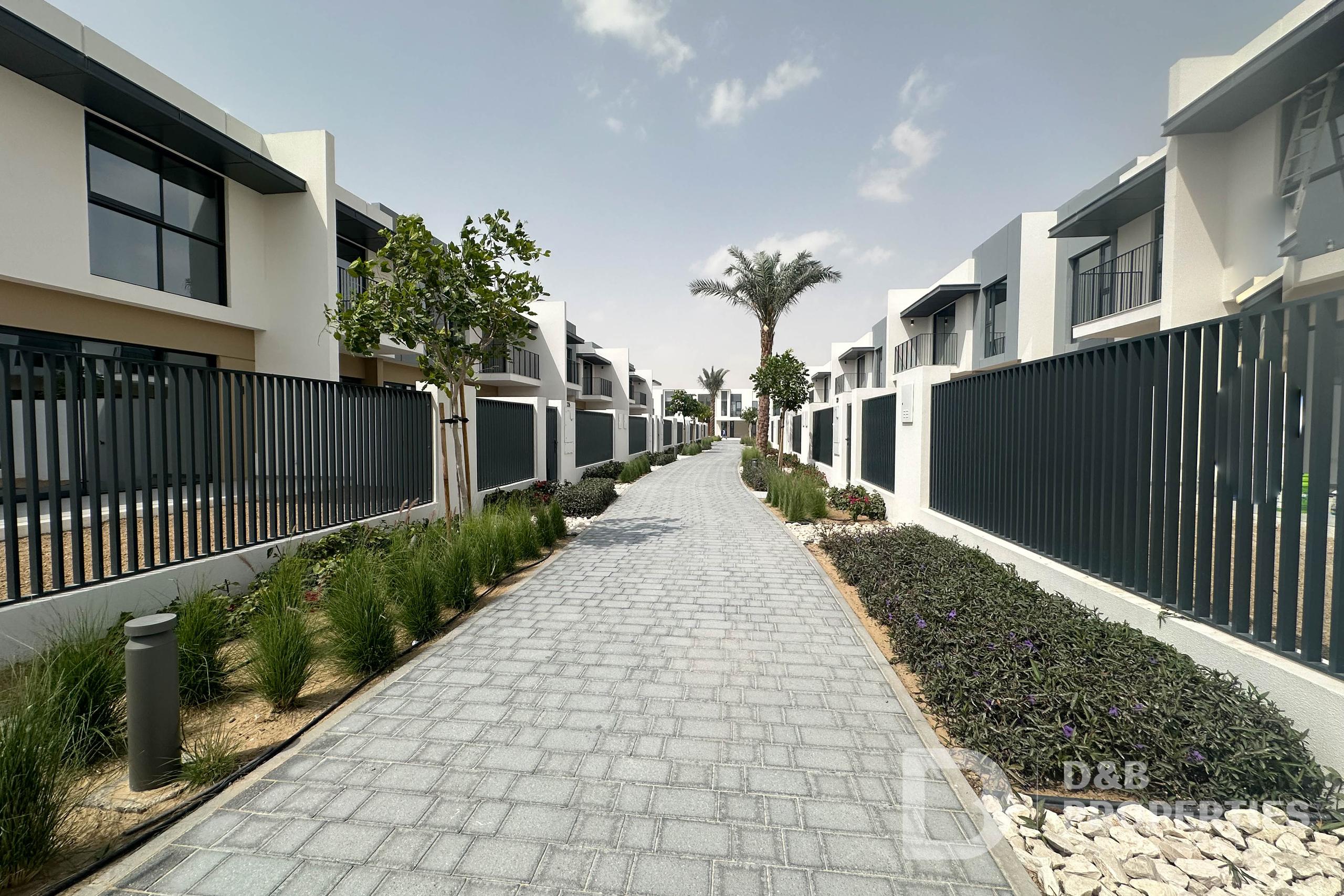 Villas for Sale in The Valley, Dubai