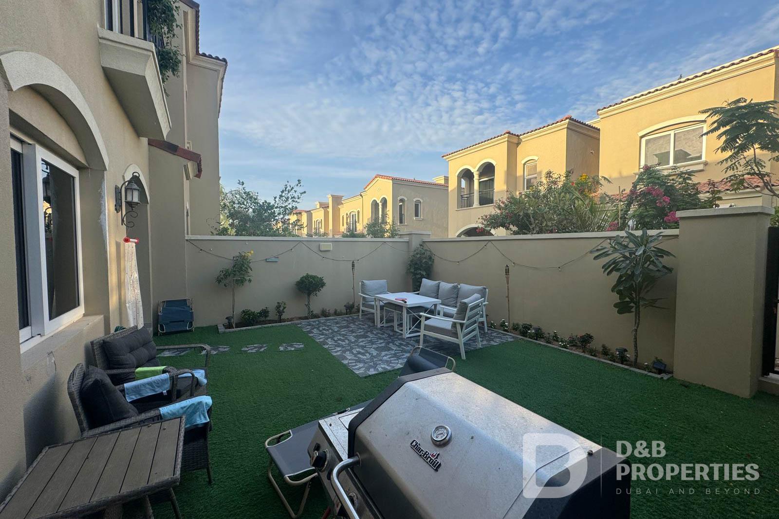 Villas for Sale in Serena, Dubai