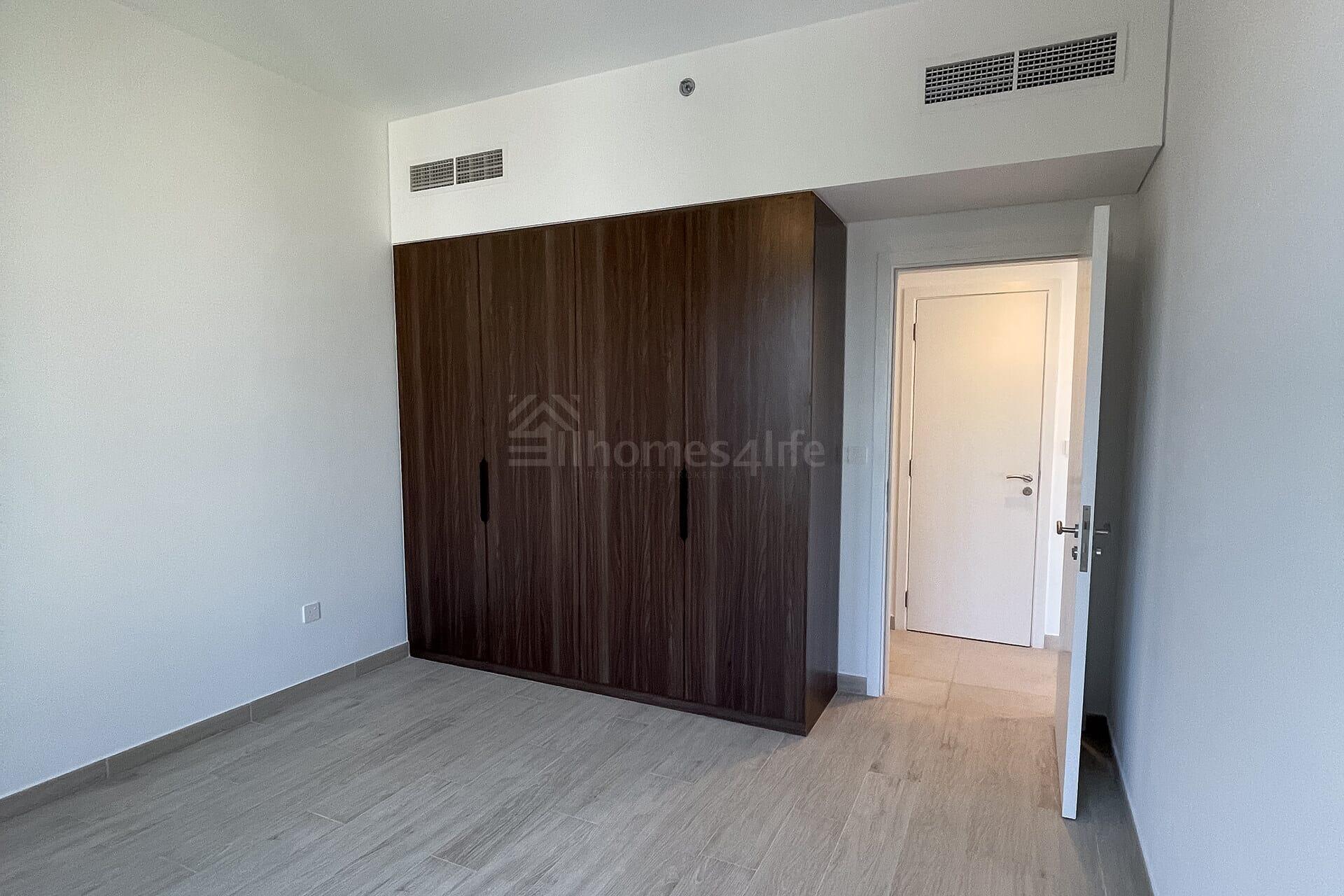 Real Estate_Apartments for Rent_Umm Suqeim
