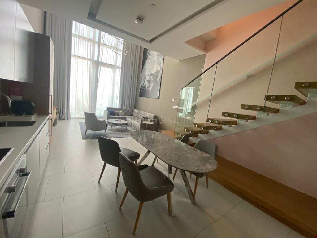 غرف وشقق فندقية للبيع في الخليج التجاري, دبي