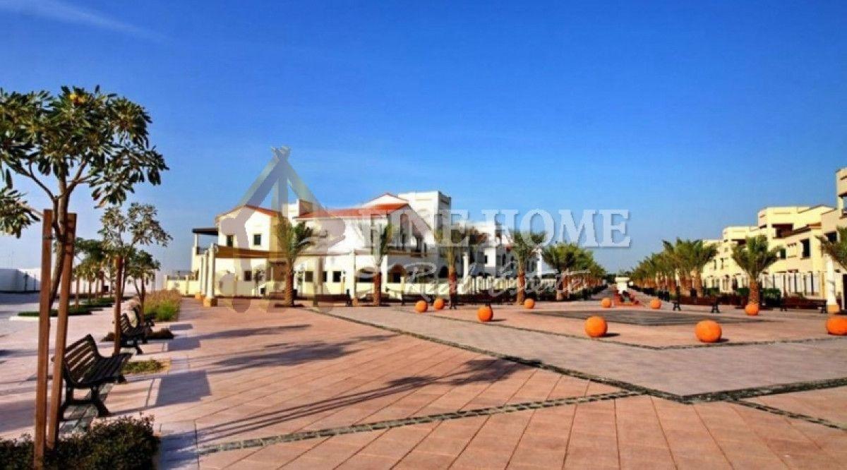 Real Estate_Townhouses for Sale_Al Salam Street