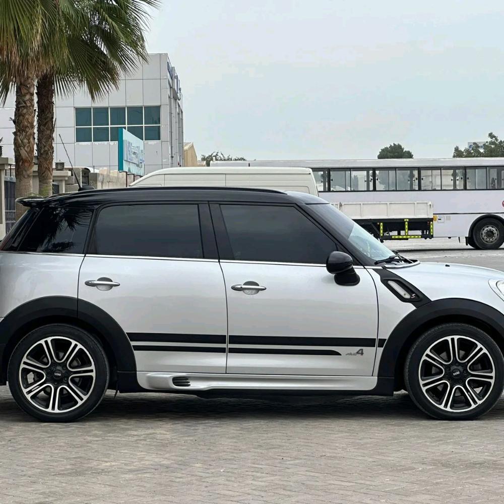 Cars for Sale_MINI Cooper_Souq Al Haraj