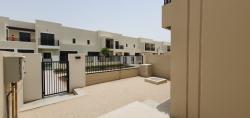 Real Estate_Villas for Rent_Town Square