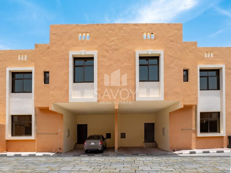 Real Estate_Villas for Rent_Al Qurm