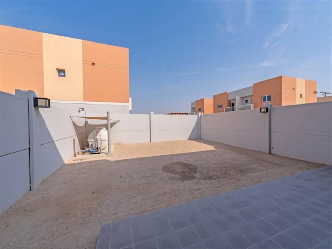 Real Estate_Villas for Rent_Al Samha