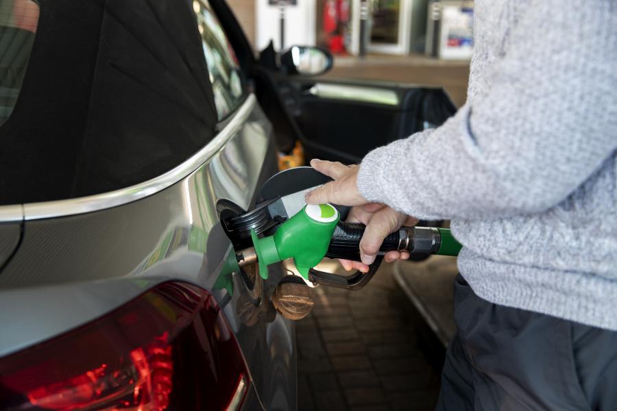 أكثر سيارات الدفع الرباعي كفاءة في استهلاك الوقود في السوق
